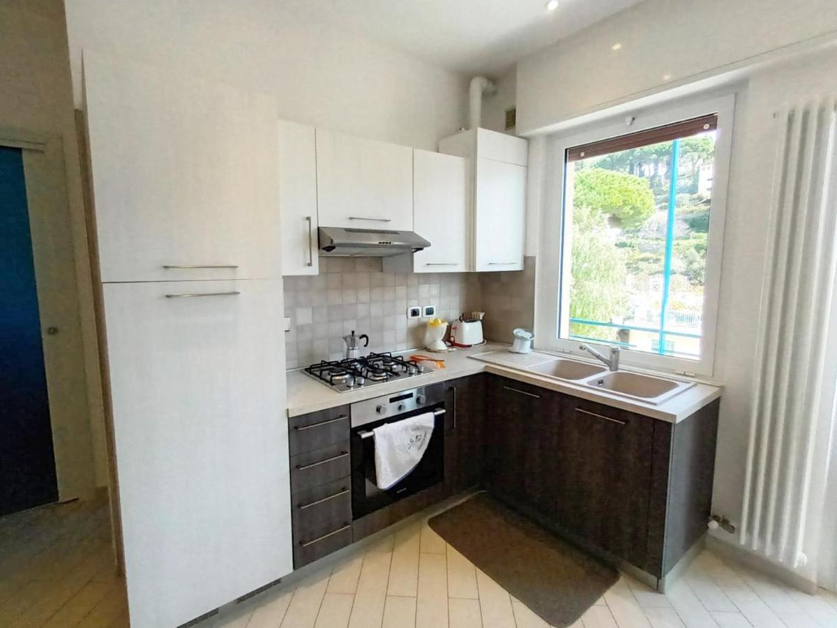 ראפאלו Appartamento Con Stupenda Vista Mare Zona Bristol מראה חיצוני תמונה